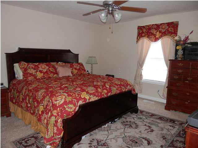10555 Fall Creek Dr, Newburgh, IN 47630 photo 11