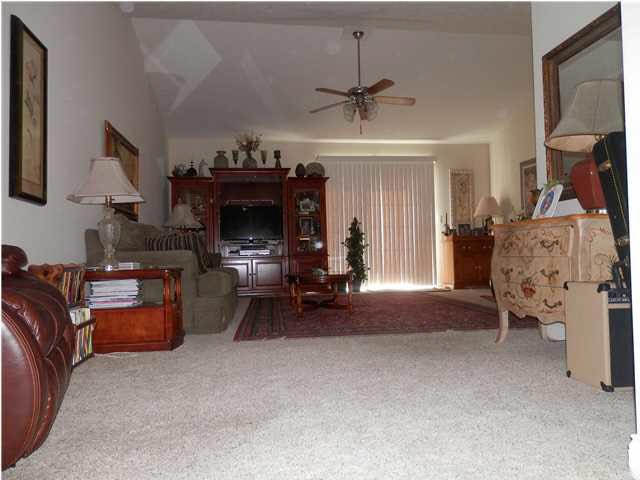10555 Fall Creek Dr, Newburgh, IN 47630 photo 4