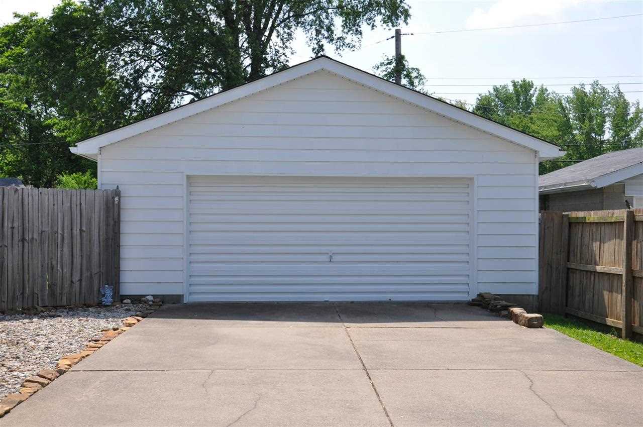 318 N Park Dr, Evansville, IN 47710 photo 26