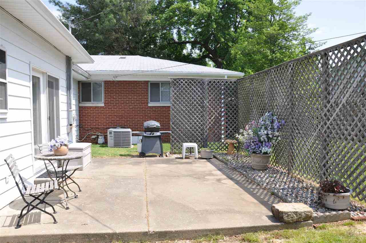 318 N Park Dr, Evansville, IN 47710 photo 24