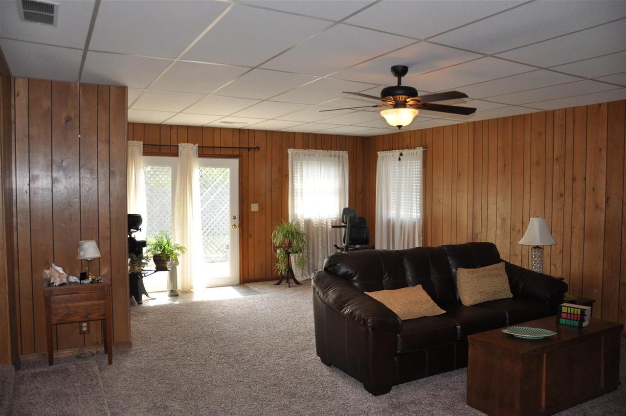 318 N Park Dr, Evansville, IN 47710 photo 15