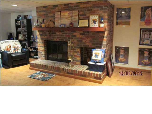 421 Lawrence Dr, Mount Vernon, IN 47620 photo 15