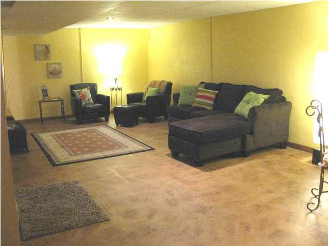 421 Lawrence Dr, Mount Vernon, IN 47620 photo 12