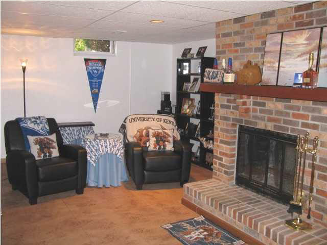 421 Lawrence Dr, Mount Vernon, IN 47620 photo 16