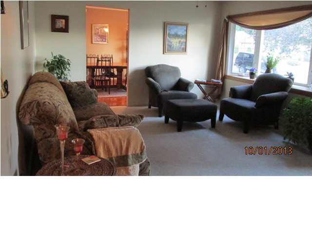 421 Lawrence Dr, Mount Vernon, IN 47620 photo 2