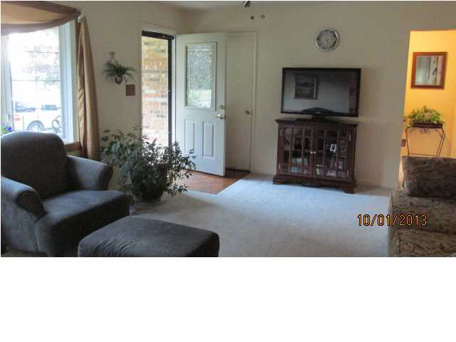 421 Lawrence Dr, Mount Vernon, IN 47620 photo 6