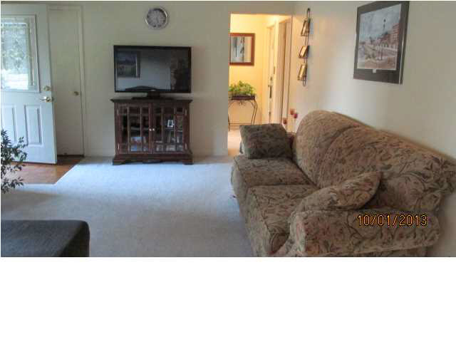 421 Lawrence Dr, Mount Vernon, IN 47620 photo 5