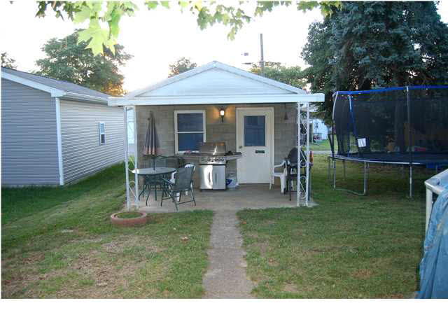 1123 11th St, Tell City, IN 47586 photo 2