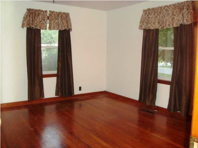 1366 Homestead Dr, Boonville, IN 47601 photo 8