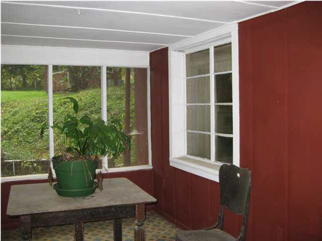 898 N Red Bank Rd, Evansville, IN 47712 photo 7