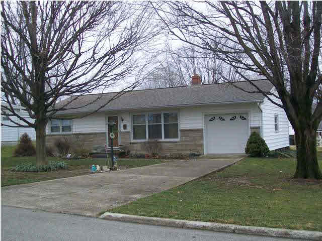 1303 NE 6th St, Washington, IN 47501 photo 2
