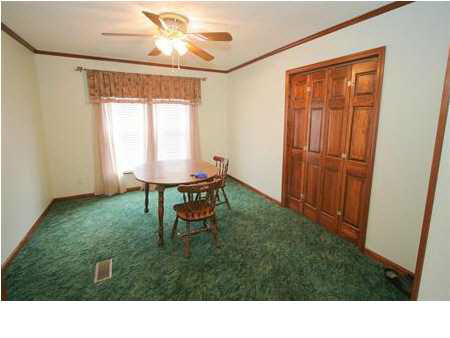 11023 Oak St, Cynthiana, IN 47612 photo 5