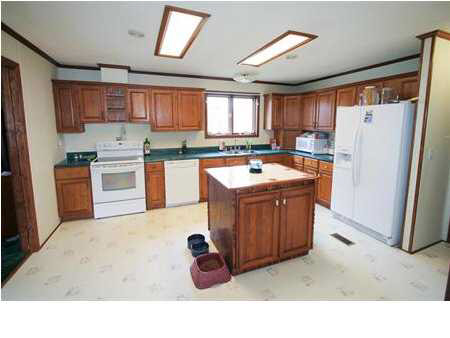 11023 Oak St, Cynthiana, IN 47612 photo 4