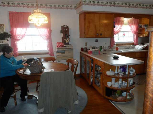 206 S Griffith St, Elnora, IN 47529 photo 14