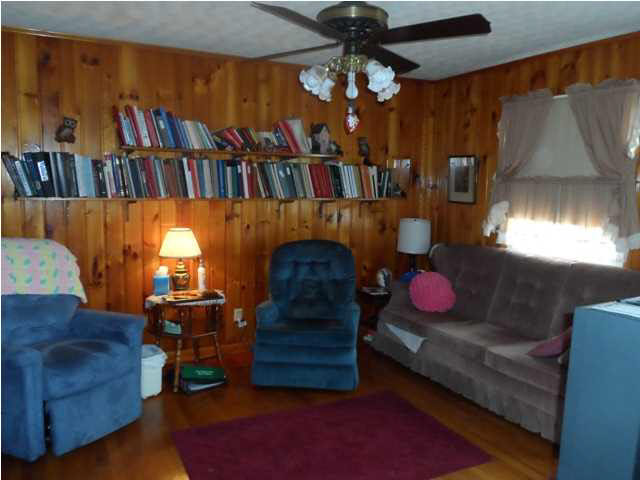 206 S Griffith St, Elnora, IN 47529 photo 13