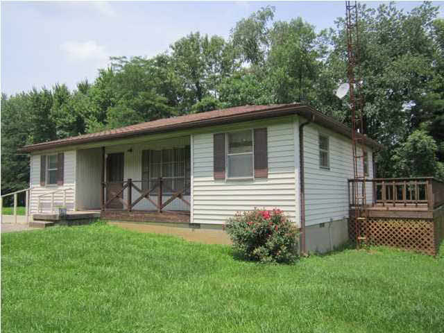 2438 W County Road 200 S, Petersburg, IN 47567 photo 3