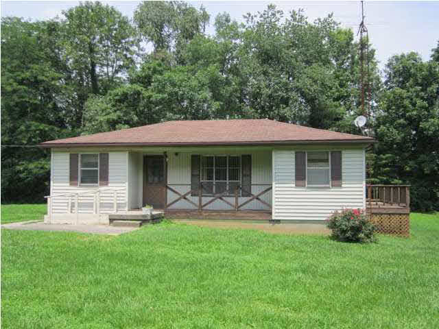 2438 W County Road 200 S, Petersburg, IN 47567 photo 1