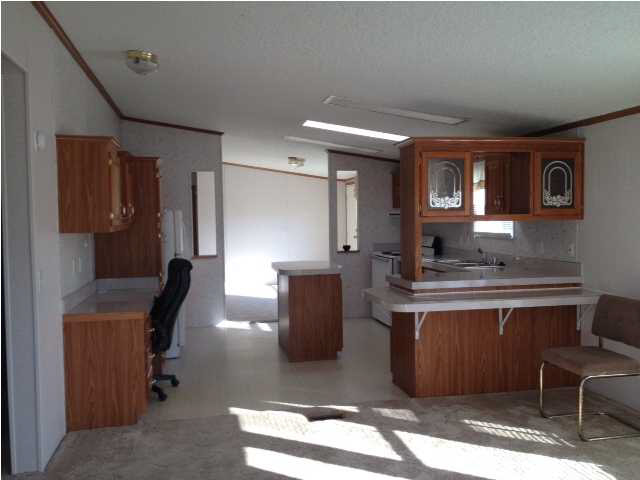 744 Lost Trail Ln, Boonville, IN 47601 photo 3