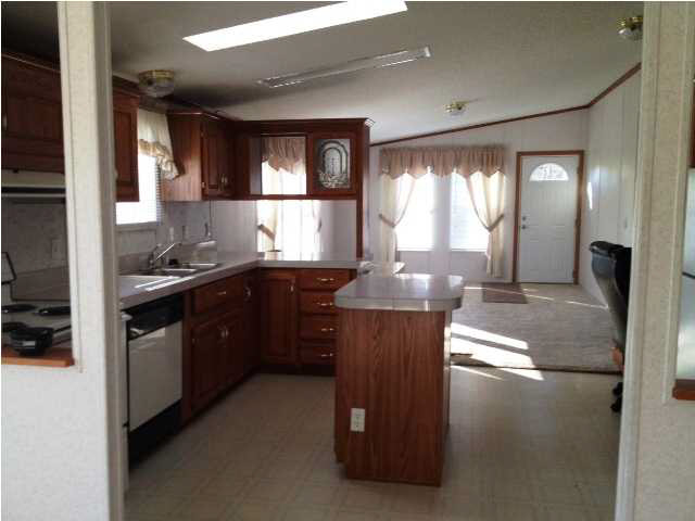 744 Lost Trail Ln, Boonville, IN 47601 photo 4