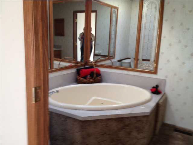 744 Lost Trail Ln, Boonville, IN 47601 photo 7