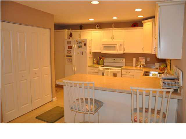3045 Gardenia Dr, Evansville, IN 47715 photo 5