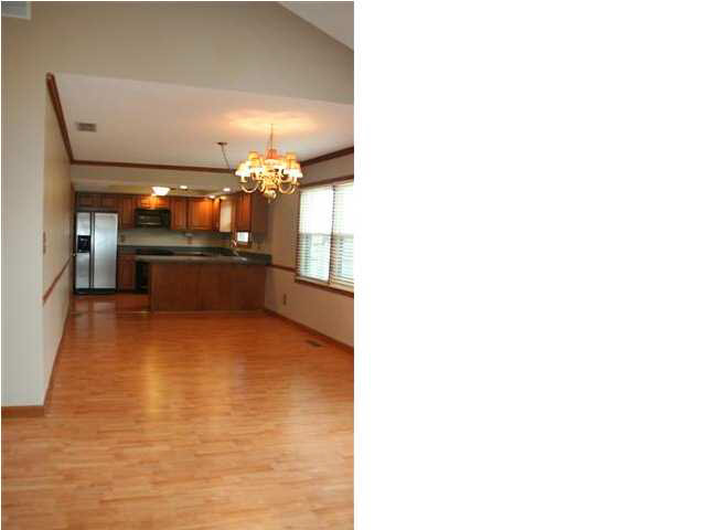 6715 Northfield Dr, Evansville, IN 47711 photo 7