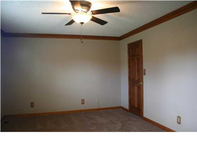 6715 Northfield Dr, Evansville, IN 47711 photo 9