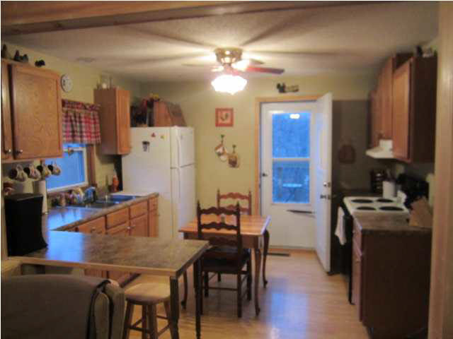 6446 Scotch Pine Rd, Cannelton, IN 47520 photo 3