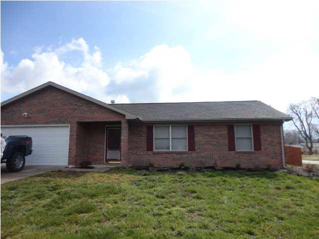 1101 Ratliff Ct, Boonville, IN 47601 photo 2