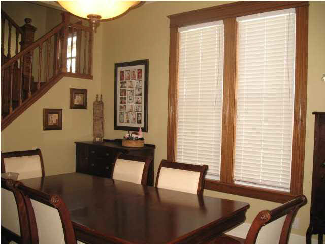 227 9th St, Tell City, IN 47586 photo 2