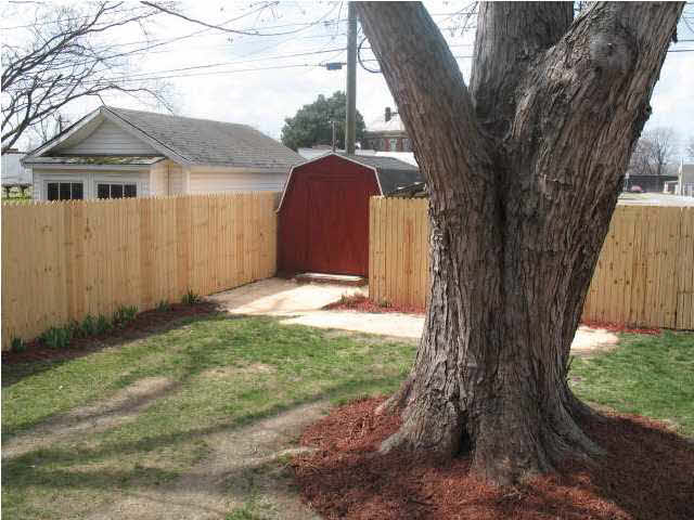 227 9th St, Tell City, IN 47586 photo 25