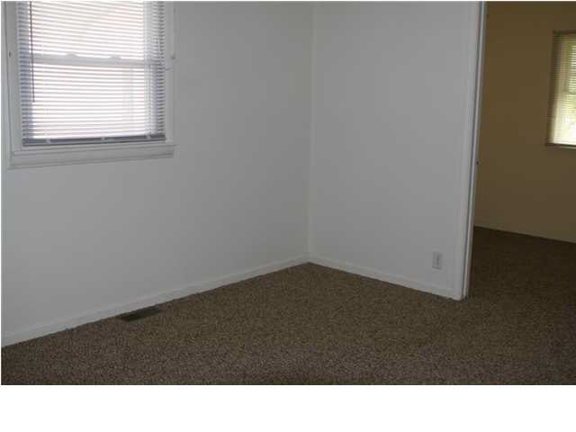 2532 N Governor St, Evansville, IN 47711 photo 6