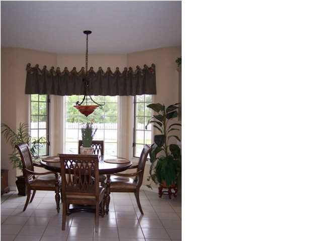 8408 Clarendon Dr, Evansville, IN 47725 photo 10