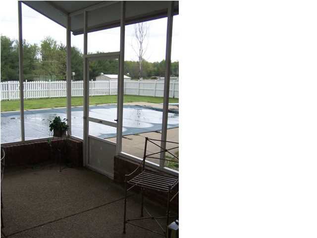 8408 Clarendon Dr, Evansville, IN 47725 photo 30