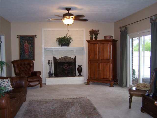 8408 Clarendon Dr, Evansville, IN 47725 photo 14