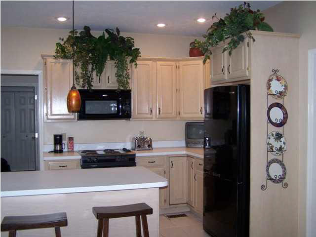 8408 Clarendon Dr, Evansville, IN 47725 photo 7