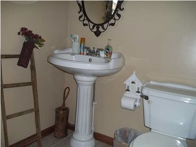 415 E George St, Washington, IN 47501 photo 14