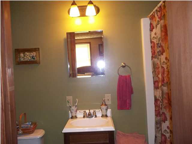 415 E George St, Washington, IN 47501 photo 18