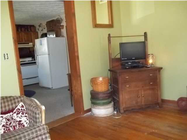 415 E George St, Washington, IN 47501 photo 5