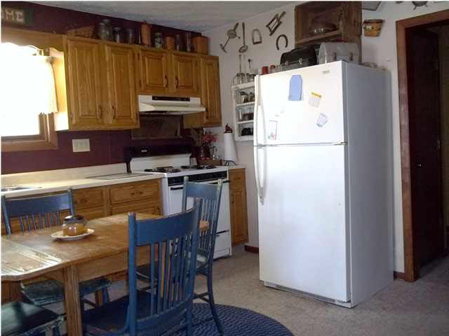 415 E George St, Washington, IN 47501 photo 6