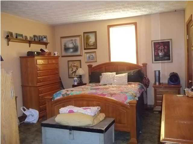 415 E George St, Washington, IN 47501 photo 16