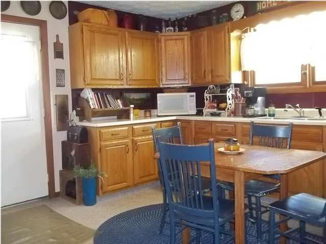 415 E George St, Washington, IN 47501 photo 7