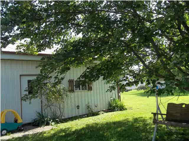 415 E George St, Washington, IN 47501 photo 30