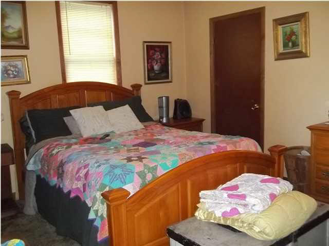 415 E George St, Washington, IN 47501 photo 22