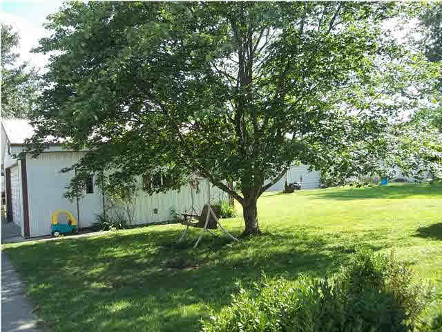 415 E George St, Washington, IN 47501 photo 28