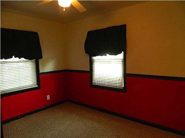 501 N First St, Chandler, IN 47610 photo 14