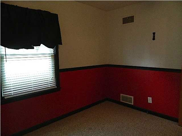 501 N First St, Chandler, IN 47610 photo 15
