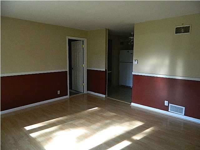 501 N First St, Chandler, IN 47610 photo 3