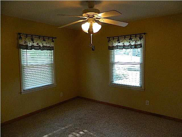 501 N First St, Chandler, IN 47610 photo 13