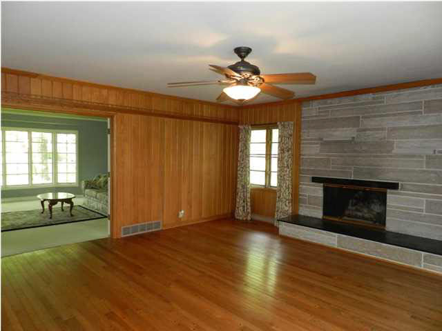 600 S Cumberland St, Fort Branch, IN 47648 photo 9